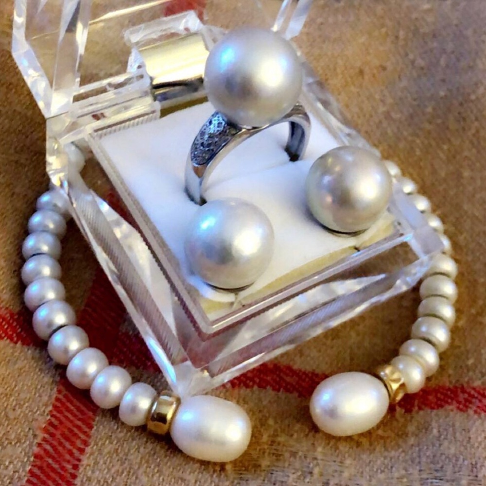 Authentic south sea pearl...